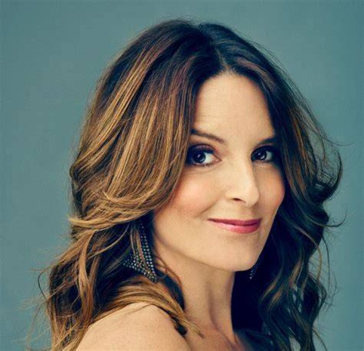 Tina Fey Age, Height, Affairs, Husband, Family & Facts
