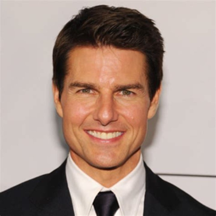 Tom Cruise 5 Feet 7 Inches Tall