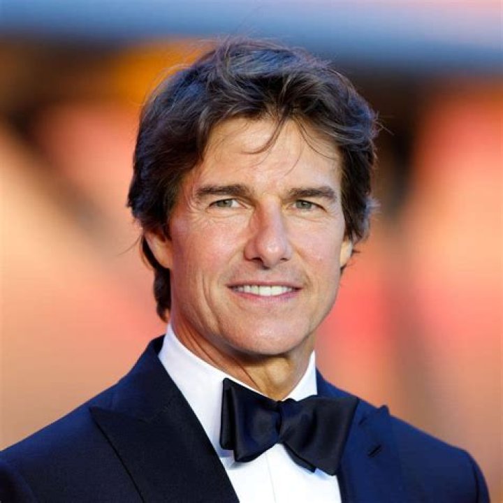 Tom Cruise's Middle Tooth — the Story Behind His Smile
