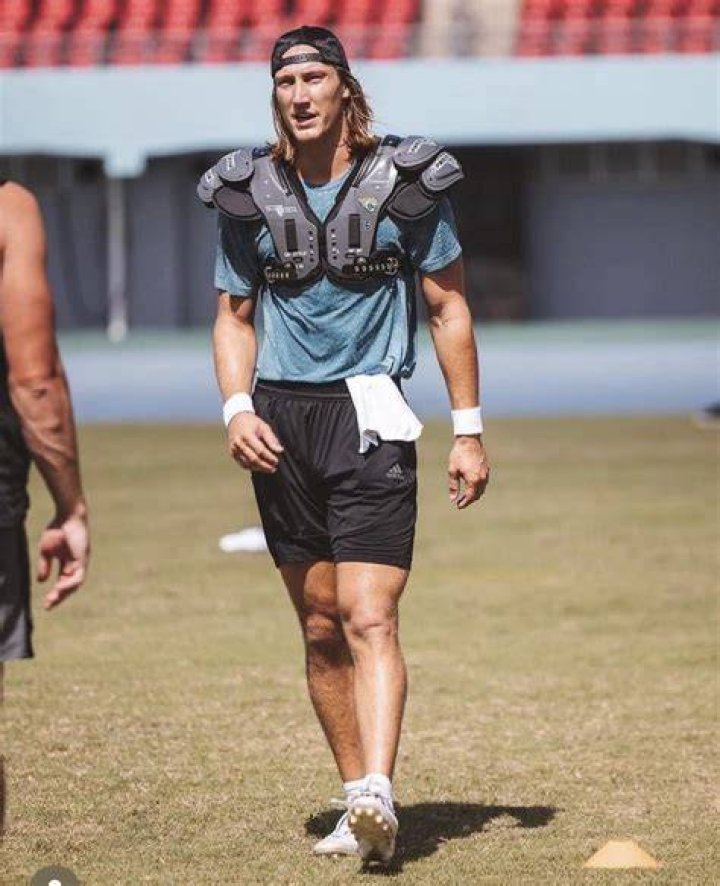 Trevor Lawrence Web Value 2023 NFL Profession Revenue Age Gf
