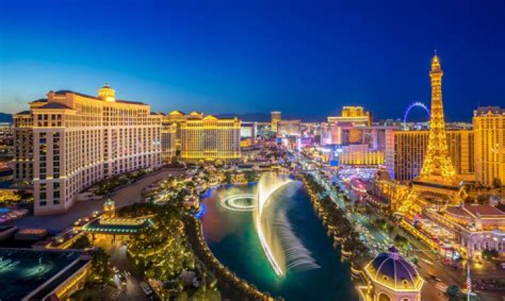Unveiling Las Vegas's Best Seafood Hideaways Off The Strip