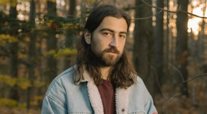Unveiling Noah Kahan's Family: A Journey Of Love And Music