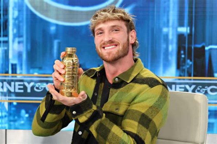 Unveiling Riley Green's Net Worth 2023: Fortune Unveiled