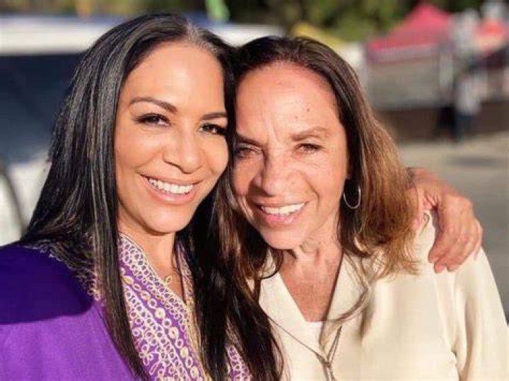 Unveiling The Matriarch Behind Sheila E.: Juanita Gardere's Enduring Legacy