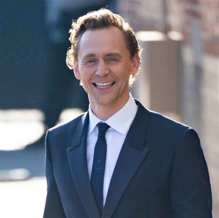 Unveiling Tom Hiddleston's Height: Discoveries And Insights Revealed