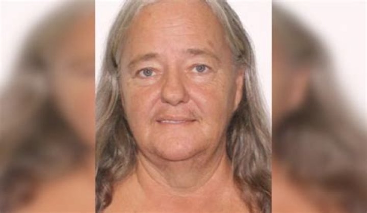 Urgent search for missing woman Lauren Cook & her three kids in bizarre