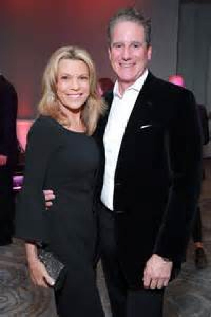 Vanna White Dating History: Vanna White's Romantic Odyssey 1 Vanna White Dating History