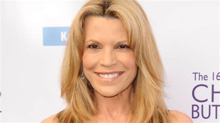 Vanna White Salary, Net Worth, Married, Children, Husband, Family, Bio