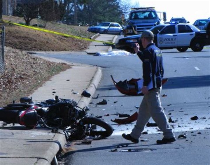 VIDEO Motorcyclist killed in wreck after chase