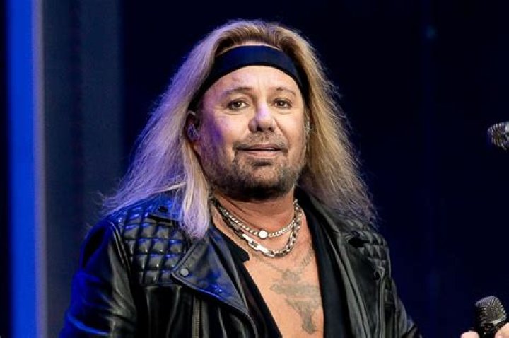 VINCE NEIL's First Performance Of 2022 Wasn't Great