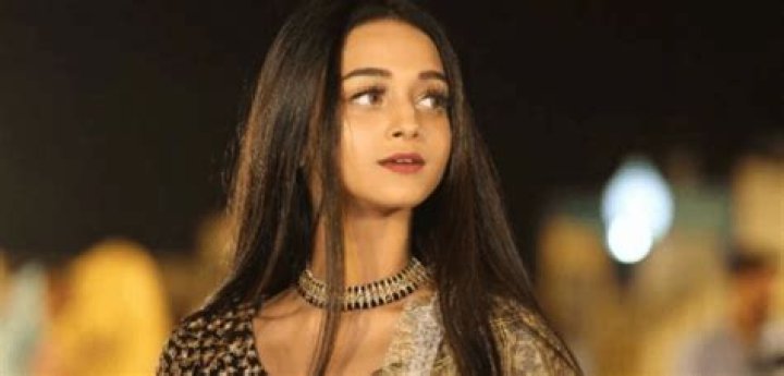 Viral dance girl Ayesha Mano shares another cringe video