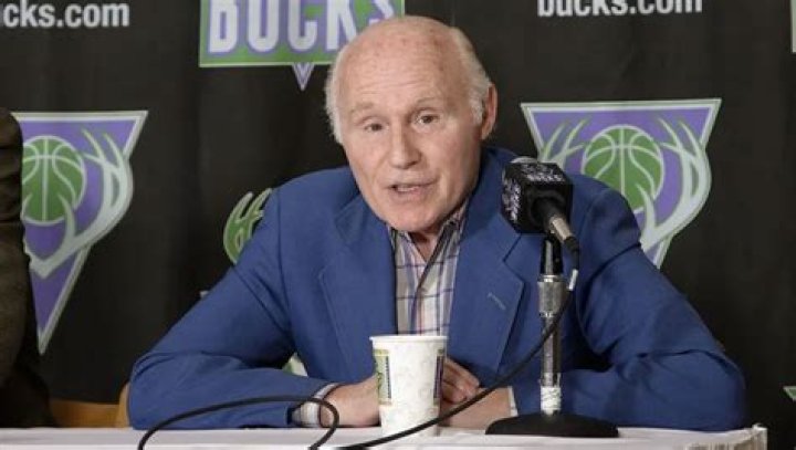 Was Herb Kohl ever married? Know about his wife, children and gay