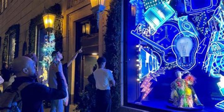 We ranked the best holiday store windows on Fifth Avenue. See the winners. ·