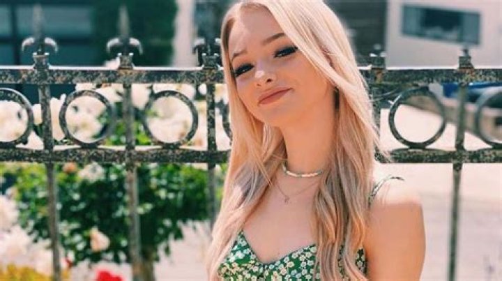 What Happened to Zoe LaVerne? Details on Why She Deleted Her Instagram ·