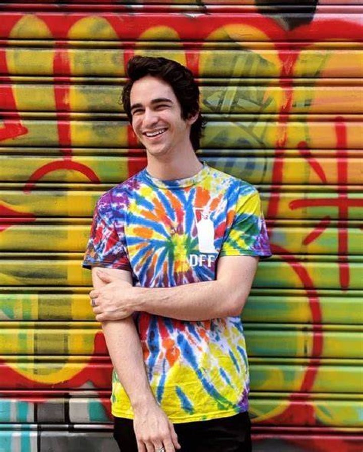 What is Zachary Gordon doing now? Age, Net Worth, Girlfriend