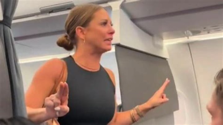 Where Is Tiffany Gomas? American Airlines The plane Lady