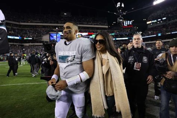 White Nfl Players With Black Wives