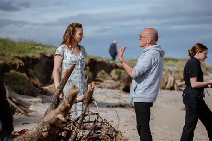 Who are Jodie Comer Parents? Meet James Comer And Donna Comer ·