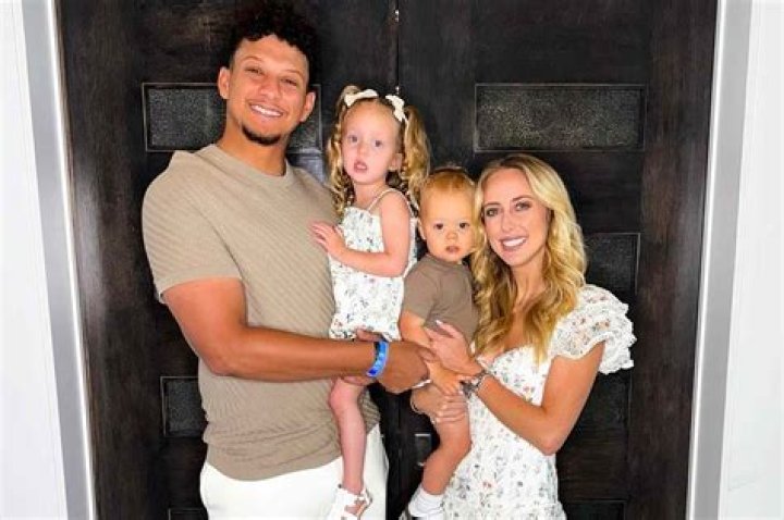 Who Are Patrick Mahomes Parents? Patrick Mahomes Biography, Age, Parents Name, Religion, Wife, Ethni ·