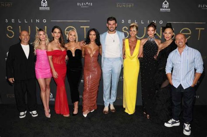 Who is Karla on Selling Tampa and does she have a husband?