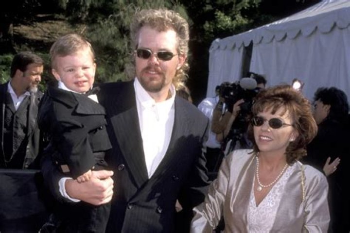 Who is Toby Keith Adoptive Daughter? Biography, Age, Husband, and Net worth