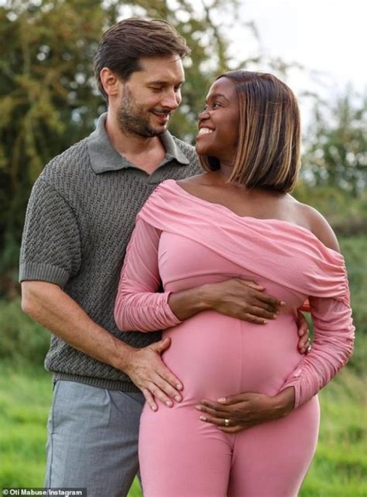 Why Fans Think Kelly Thiebaud Is Pregnant With First Baby |