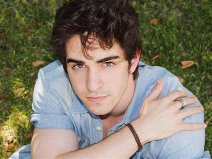 Zachary Gordon Bio, Net worth, Wiki, Age, Height, Girlfriend Aceflexx