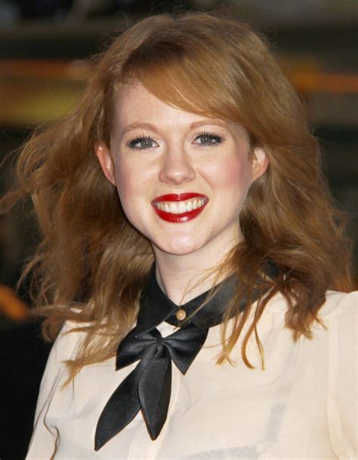 Zoe Boyle Hollywood celebrities, Beautiful actresses, Zoe boyle